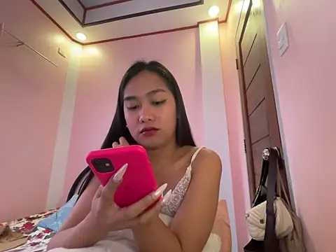 Snapshot of Mira_Janee chatting on February 6, 1:32 am Mira Janee online show from February 6, 1:32 am