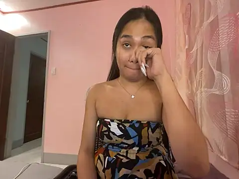 Snapshot of Mira_Janee chatting on February 10, 7:40 pm Mira Janee online show from February 10, 7:40 pm