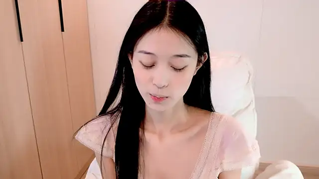 iiiiiiiiiu online show from January 17, 2:00 pm