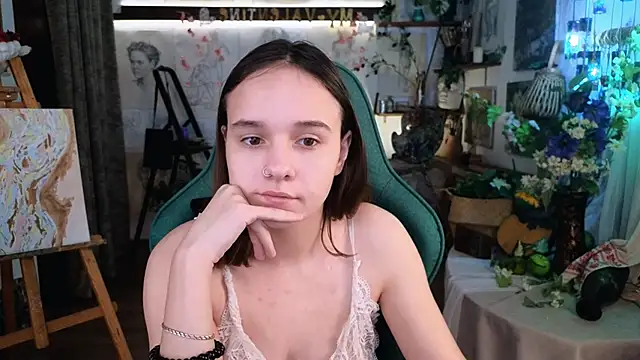 Snapshot of MelissaTravel chatting on February 20, 5:57 pm MelissaTravel online show from February 20, 5:57 pm