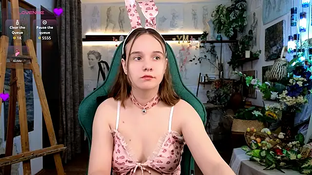 Snapshot of MelissaTravel chatting on April 22, 4:41 pm MelissaTravel online show from April 22, 4:41 pm