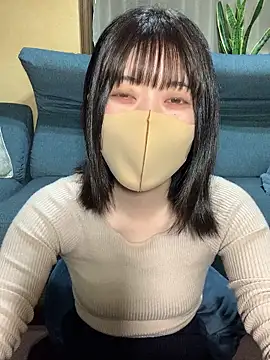 minami room online show from April 6, 11:11 am