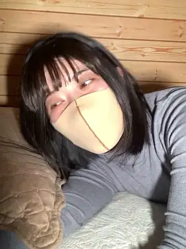 minami room online show from April 14, 12:55 pm