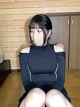 minami room online show from April 15, 2:24 pm