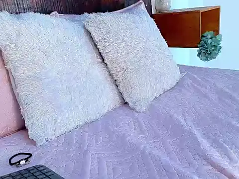 Snapshot of Angel_saez1 chatting on January 15, 7:06 pm Angel saez1 online show from January 15, 7:06 pm