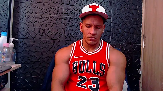 viktor herrera online show from February 11, 4:12 pm