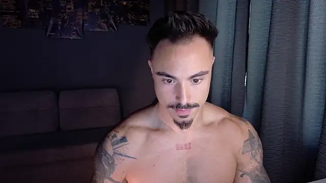 Snapshot of Master_Lukas chatting on April 26, 12:14 pm Master Lukas online show from April 26, 12:14 pm