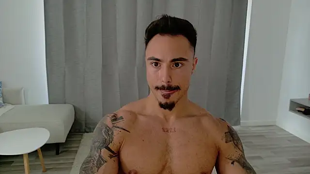 Snapshot of Master_Lukas chatting on May 2, 11:48 am Master Lukas online show from May 2, 11:48 am