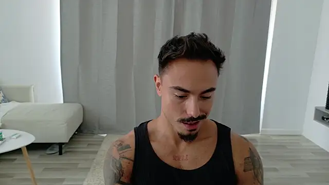 Snapshot of Master_Lukas chatting on July 12, 10:39 am Master Lukas online show from July 12, 10:39 am