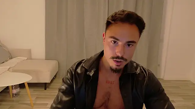 Snapshot of Master_Lukas chatting on July 14, 10:26 pm Master Lukas online show from July 14, 10:26 pm