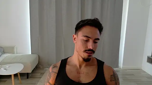 Snapshot of Master_Lukas chatting on July 18, 11:58 am Master Lukas online show from July 18, 11:58 am