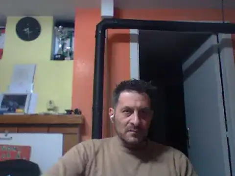 Snapshot of colosone chatting on March 18, 7:31 pm colosone online show from March 18, 7:31 pm