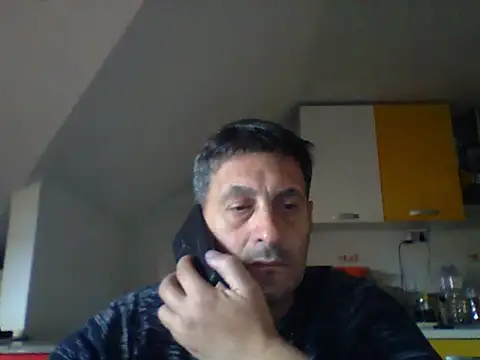 Snapshot of colosone chatting on October 16, 12:39 pm colosone online show from October 16, 12:39 pm