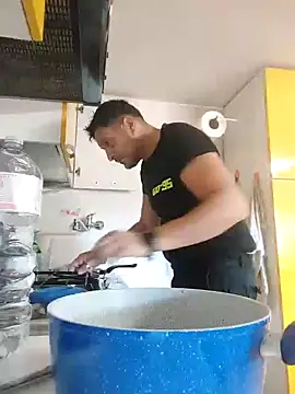 Snapshot of colosone chatting on October 19, 12:39 pm colosone online show from October 19, 12:39 pm