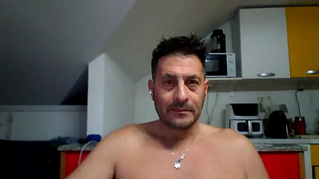 Snapshot of colosone chatting on November 21, 8:35 am colosone online show from November 21, 8:35 am