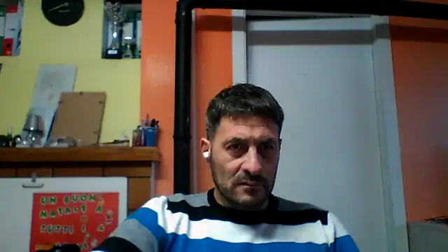 Snapshot of colosone chatting on November 24, 1:44 pm colosone online show from November 24, 1:44 pm