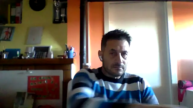 Snapshot of colosone chatting on December 17, 10:10 am colosone online show from December 17, 10:10 am