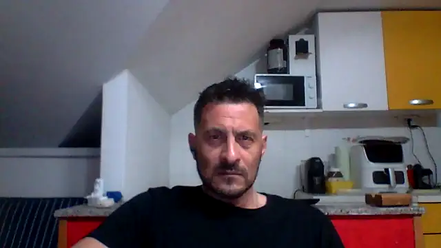 Snapshot of colosone chatting on May 10, 8:36 pm colosone online show from May 10, 8:36 pm