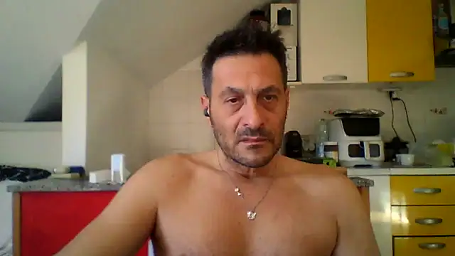 Snapshot of colosone chatting on May 24, 5:23 am colosone online show from May 24, 5:23 am