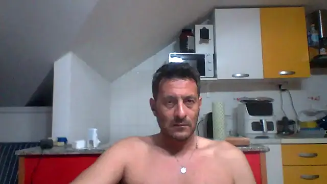 Snapshot of colosone chatting on May 24, 8:47 pm colosone online show from May 24, 8:47 pm