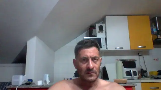 Snapshot of colosone chatting on May 26, 8:38 pm colosone online show from May 26, 8:38 pm