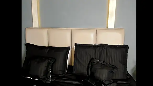 ChloeVixen online show from January 7, 7:05 pm