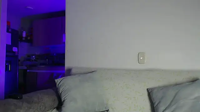 samanta xi online show from March 28, 4:34 am