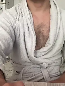 comings33 online show from April 8, 1:11 pm