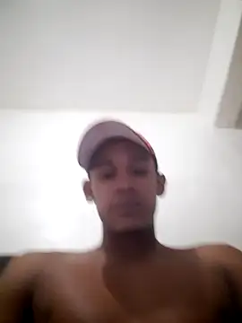 Magrinhodelicia011 online show from May 15, 2:35 pm