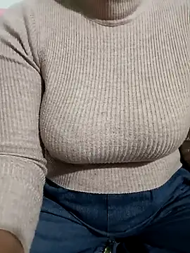 Tulip Giang online show from January 12, 4:23 pm