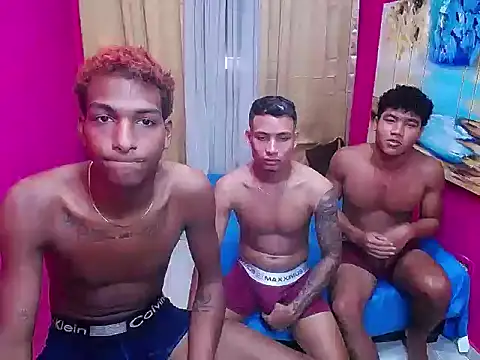 Snapshot of hugecock_black chatting on January 14, 6:57 pm hugecock black online show from January 14, 6:57 pm