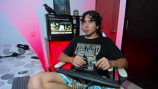 Keisuke Baji  online show from January 12, 3:28 pm