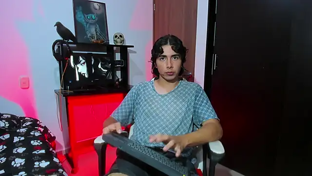 Keisuke Baji  online show from January 16, 2:43 pm