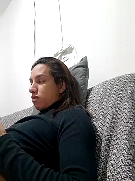 ofjuliaa online show from May 22, 9:53 pm