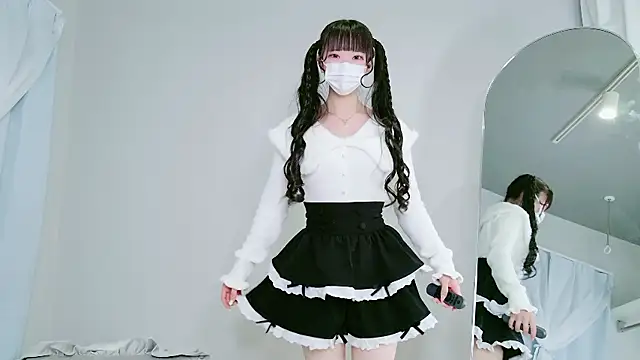 Snapshot of Nonn_chan chatting on February 18, 12:12 pm Nonn chan online show from February 18, 12:12 pm