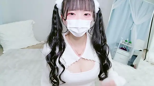 Snapshot of Nonn_chan chatting on February 19, 2:07 am Nonn chan online show from February 19, 2:07 am