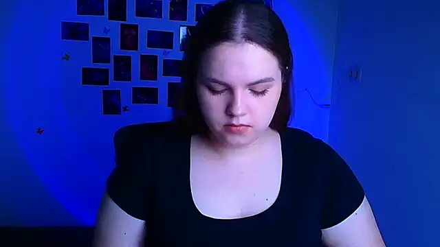 Kitty Mia Kitty online show from March 15, 6:41 am