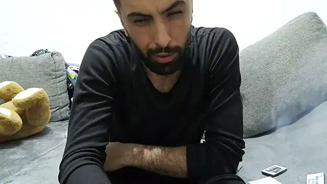 Snapshot of Moh_197 chatting on February 16, 5:53 pm Moh 197 online show from February 16, 5:53 pm