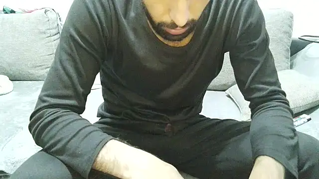 Snapshot of Moh_197 chatting on February 20, 8:53 pm Moh 197 online show from February 20, 8:53 pm