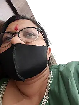 piryasharma005 online show from April 20, 7:48 pm