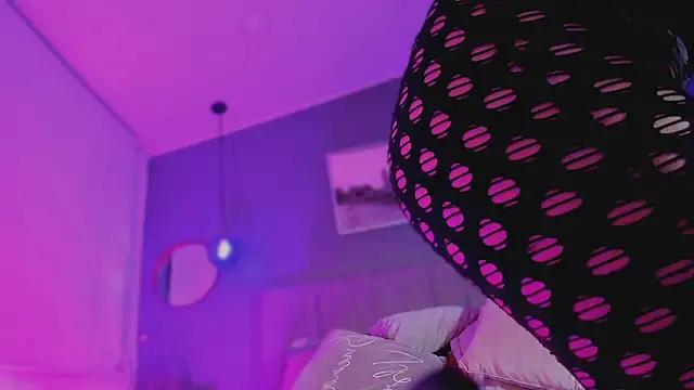 Nathalia stone  online show from January 18, 5:33 am