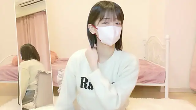 Snapshot of yuruchan_ chatting on February 6, 11:13 am yuruchan online show from February 6, 11:13 am