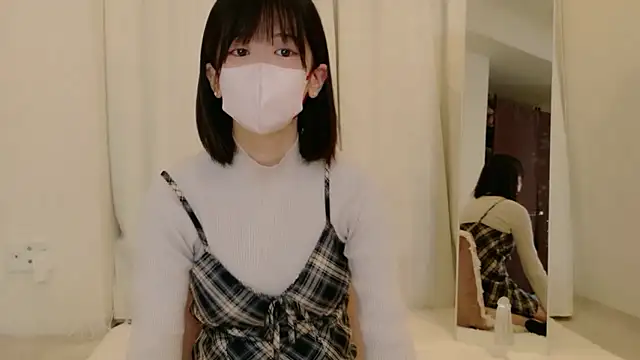 Snapshot of yuruchan_ chatting on February 10, 2:10 pm yuruchan online show from February 10, 2:10 pm