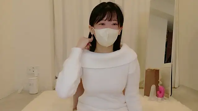 Snapshot of yuruchan_ chatting on February 19, 6:26 pm yuruchan online show from February 19, 6:26 pm