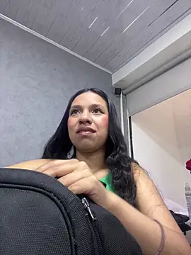 DulceRouss  online show from March 10, 11:48 am