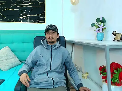 Juan-Jose69 online show from January 9, 3:31 am