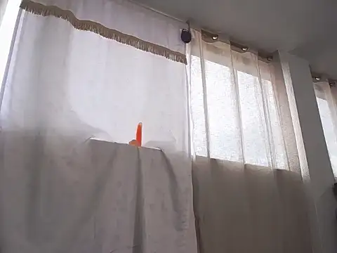 Snapshot of thomson_maxxi chatting on February 26, 9:14 pm thomson maxxi online show from February 26, 9:14 pm