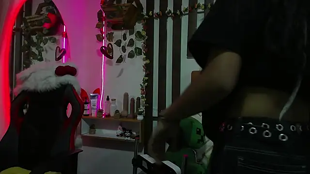 MeowMota  online show from June 21, 4:53 pm