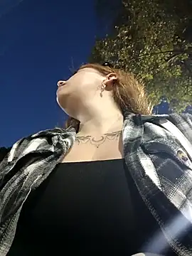 ISABELLA-01  online show from March 9, 11:31 pm