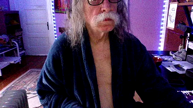 LickYourYoni online show from April 13, 2:44 pm